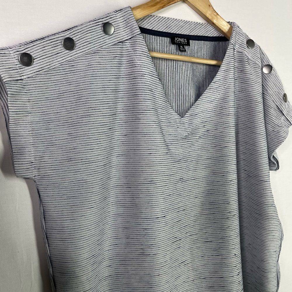 Jones New York Textured Stripe Button Short Sleeve Top - XL - Picture 5 of 8